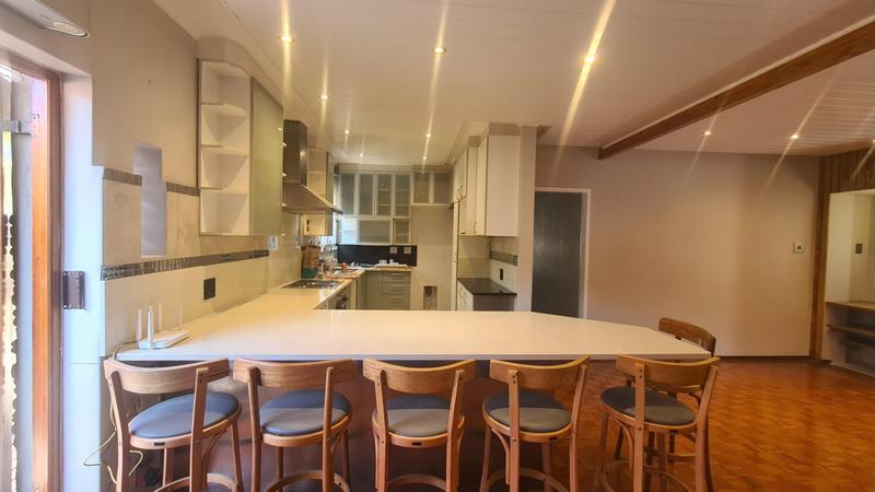 To Let 3 Bedroom Property for Rent in Pinelands Western Cape